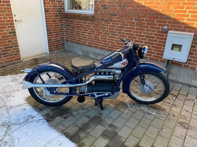 asics motion dry jacket