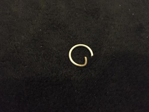 8561 split ring for tapered needle