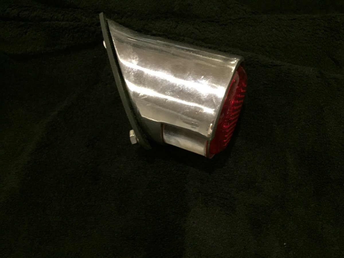 8173-1 Complete taillight 9D